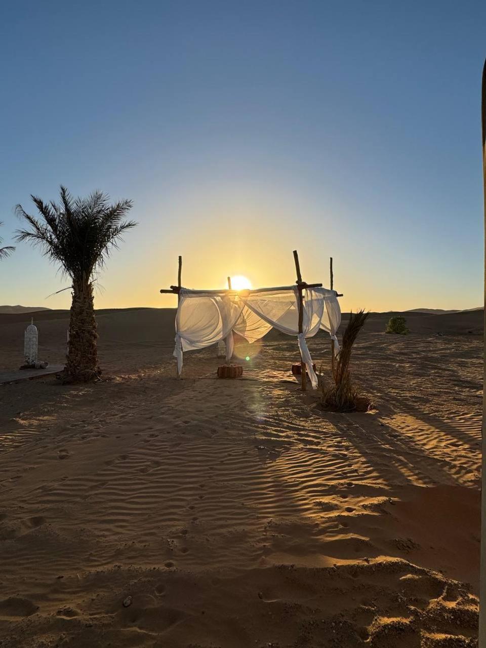 Hotel Sahara Luxury Camp Vip Merzouga Esterno foto